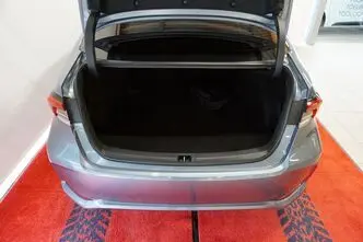 Toyota Corolla, 1.5, 92 kW, bensiin, manuaal, esivedu