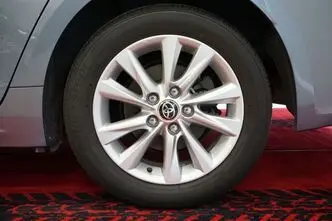Toyota Corolla, 1.5, 92 kW, bensiin, manuaal, esivedu