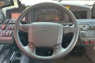 Volvo 8900 B7RLE, 213 kW, diisel