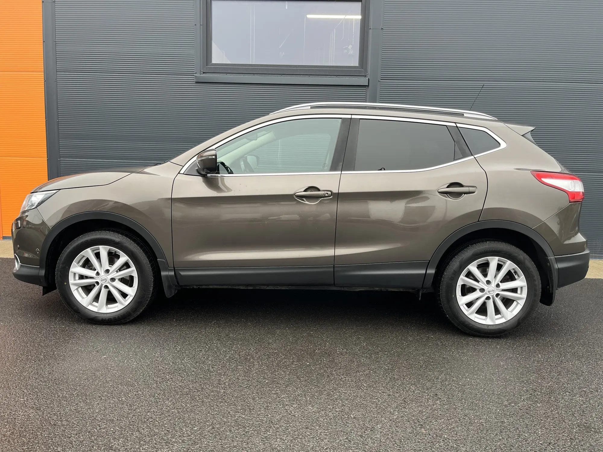 Nissan Qashqai, 1.2, 85 kW, бензин, автомат, передний привод