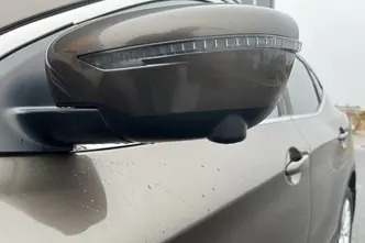 Nissan Qashqai, 1.2, 85 kW, бензин, автомат, передний привод