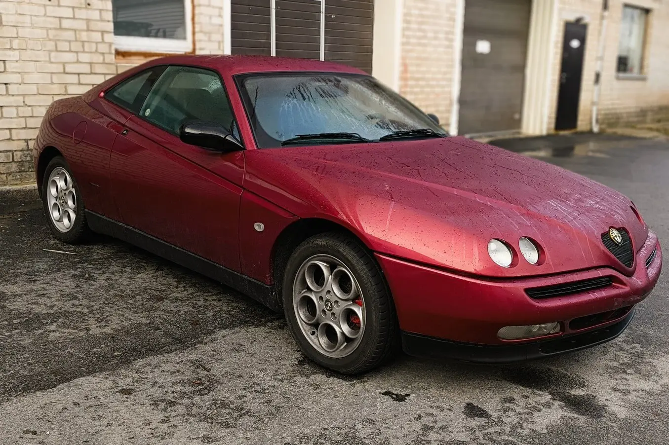 Alfa Romeo GTV, 2.0, 110 kW, bensiin, manuaal, esivedu