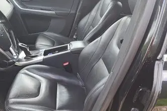 Volvo XC60, 2.4, 140 kW, diisel, automaat, nelikvedu