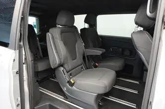 Mercedes-Benz V 250, 2.1, 140 kW, diisel, automaat, tagavedu