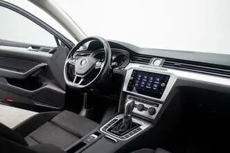 Volkswagen Passat, 1.6, 88 kW, diisel, automaat, esivedu