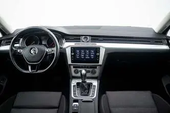 Volkswagen Passat, 1.6, 88 kW, diisel, automaat, esivedu