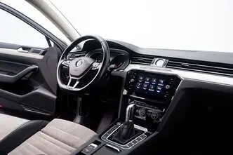Volkswagen Passat, 1.6, 88 kW, diisel, automaat, esivedu
