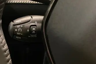 Peugeot e-2008, electric, automatic, front-wheel drive