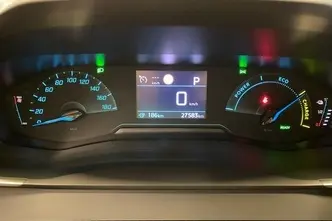 Peugeot e-2008, electric, automatic, front-wheel drive