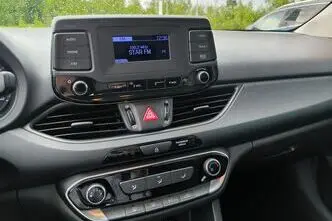Hyundai i30, 1.4, 81 kW, bensiin, manuaal, esivedu