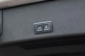 Audi e-tron, 230 kW, electric, automatic, front-wheel drive