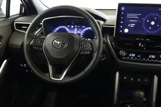 Toyota Corolla Cross, 2.0, 112 kW, hybrid, automatic, four-wheel drive