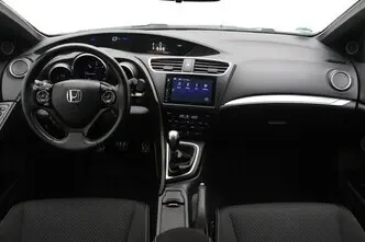 Honda Civic, 1.6, 88 kW, дизель, механическая, передний привод