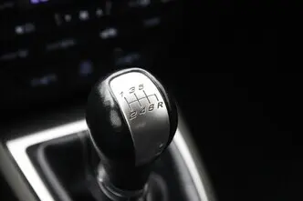 Honda Civic, 1.6, 88 kW, дизель, механическая, передний привод