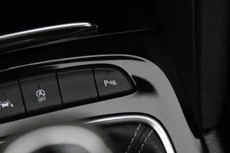 Opel Insignia, 2.0, 128 kW, дизель, механическая, передний привод