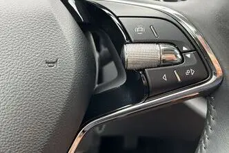 Škoda Octavia, 1.5, 110 kW, гибрид, автомат, передний привод
