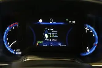 Toyota Corolla, 1.8, 72 kW, гибрид, автомат, передний привод