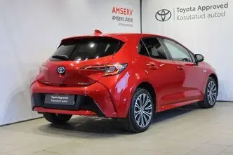 Toyota Corolla, 1.8, 72 kW, гибрид, автомат, передний привод