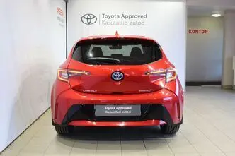 Toyota Corolla, 1.8, 72 kW, гибрид, автомат, передний привод