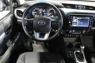 Toyota Hilux, 2.8, 150 kW, дизель, автомат, полный привод