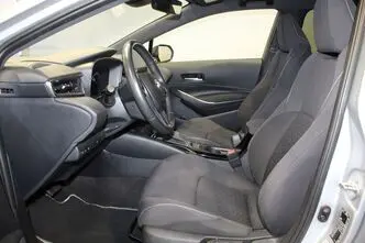 Toyota Corolla, 1.8, 72 kW, гибрид, автомат, передний привод