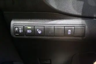 Toyota Corolla, 1.8, 72 kW, гибрид, автомат, передний привод