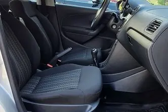 Volkswagen Polo, 1.0, 55 kW, бензин, механическая, передний привод