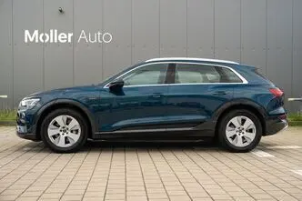 Audi e-tron, 300 kW, электричество, автомат, полный привод