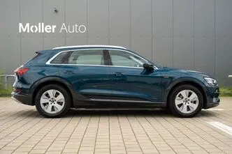 Audi e-tron, 300 kW, электричество, автомат, полный привод