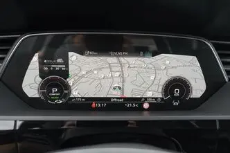 Audi e-tron, 300 kW, электричество, автомат, полный привод