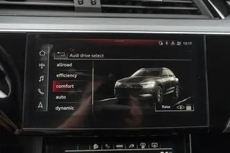 Audi e-tron, 300 kW, электричество, автомат, полный привод