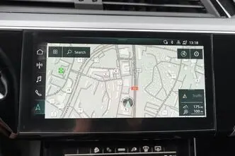Audi e-tron, 300 kW, электричество, автомат, полный привод