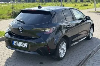 Toyota Corolla, 1.8, 72 kW, гибрид, автомат, передний привод