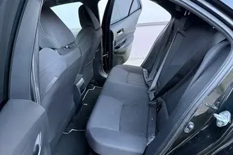 Toyota Corolla, 1.8, 72 kW, гибрид, автомат, передний привод