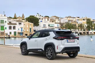 Toyota Yaris Cross, 1.5, 68 kW, hübriid, automaat, esivedu