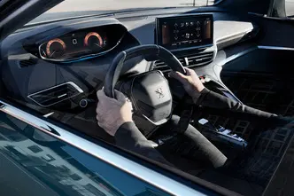 Peugeot 5008, 1.2, 100 kW, hübriid, automaat, esivedu