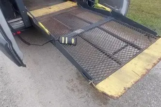 Renault Master, 2.5, 84 kW, дизель, автомат, передний привод