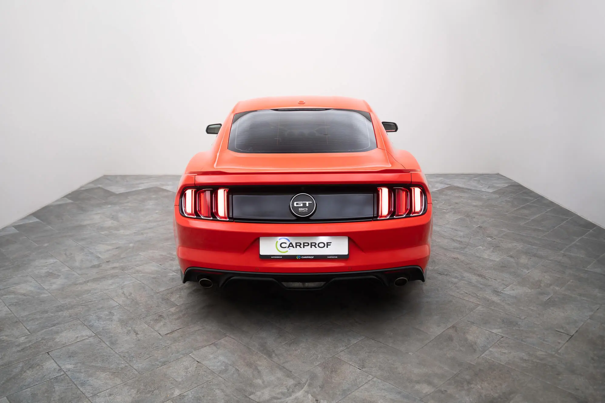 Ford Mustang, 5.0, 324 kW, бензин, автомат, задний привод