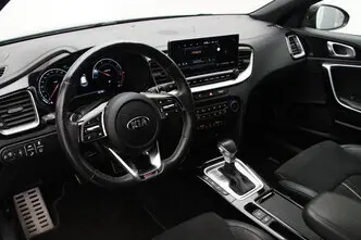 Kia cee'd / Ceed, 1.6, 100 kW, дизель, автомат, передний привод