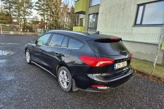 Ford Focus, 1.0, 92 kW, бензин, механическая, передний привод