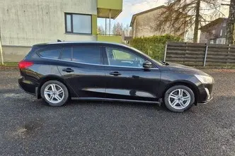 Ford Focus, 1.0, 92 kW, бензин, механическая, передний привод