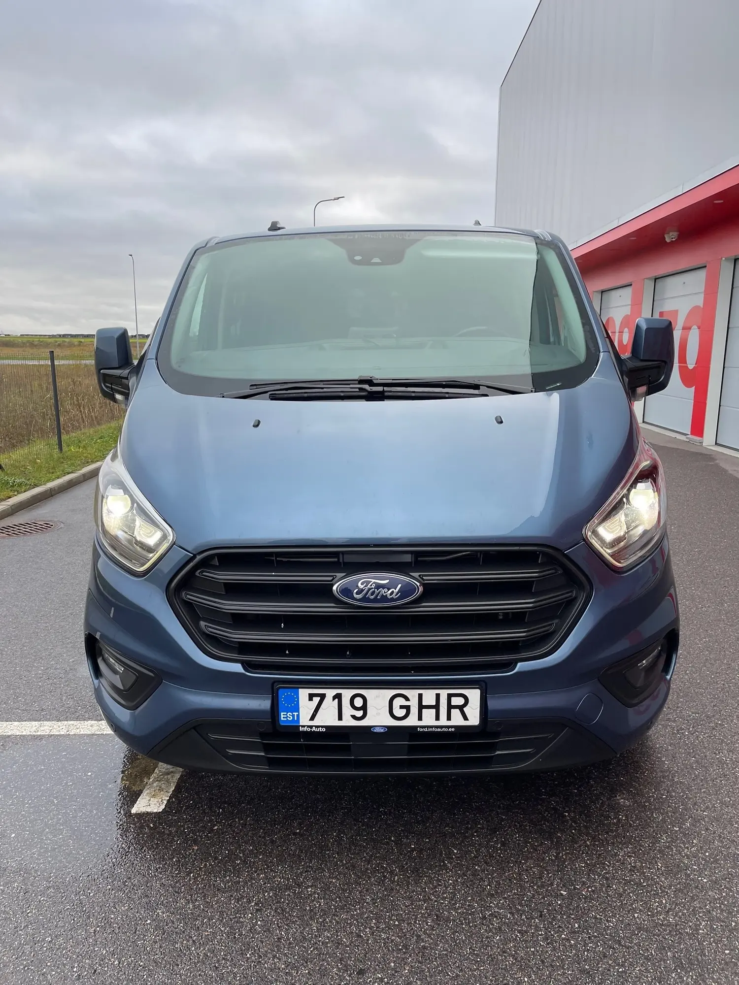 Ford Transit Custom, 2.0, 125 kW, diesel, automatic, front-wheel drive