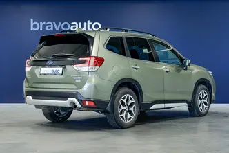 Subaru Forester, 2.0, 110 kW, гибрид б+э, автомат, полный привод