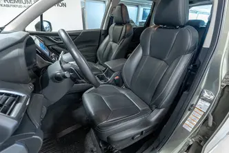 Subaru Forester, 2.0, 110 kW, гибрид б+э, автомат, полный привод