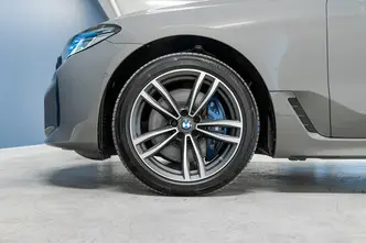 BMW 630, 3.0, 210 kW, гибрид д+э, автомат, полный привод