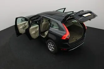 Volvo XC60, 2.0, 120 kW, дизель, автомат, передний привод