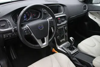 Volvo V40, 2.0, 88 kW, дизель, механическая, передний привод