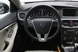 Volvo V40, 2.0, 88 kW, дизель, механическая, передний привод