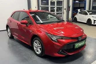 Toyota Corolla, 1.8, 72 kW, гибрид б+э, автомат, передний привод