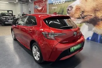 Toyota Corolla, 1.8, 72 kW, гибрид б+э, автомат, передний привод